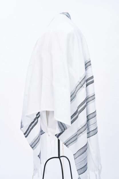 Finn - Handmade Unisex Woven Silk Tallit - Image 4