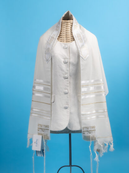 Tanner - Unisex Wool White and Silver Tallit, - Image 7